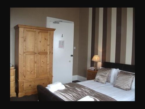 Lauriston Hotel Ardrossan